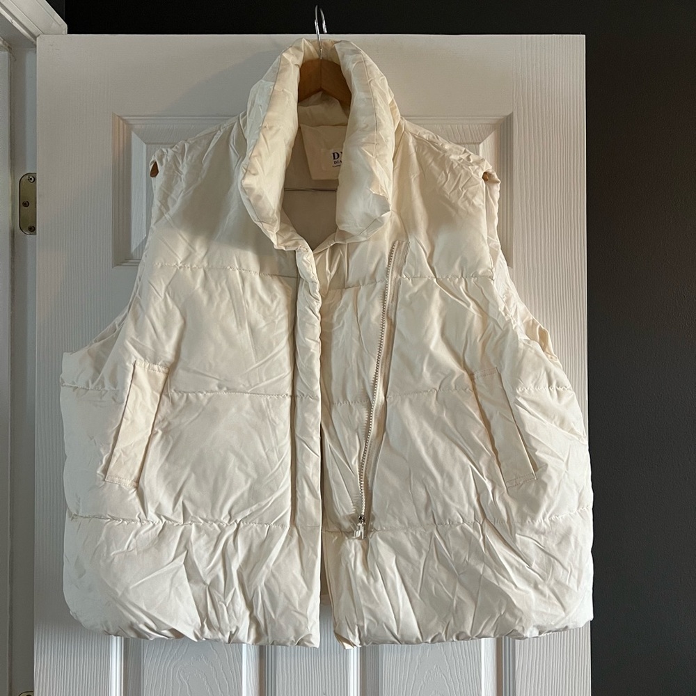 Women's Cream Puffer Vest